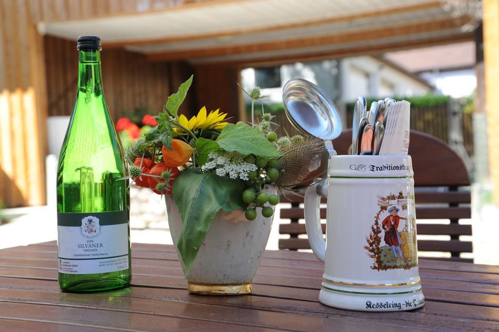 Landgasthof Zum Schwarzen Adler Markt Nordheim Buitenkant foto