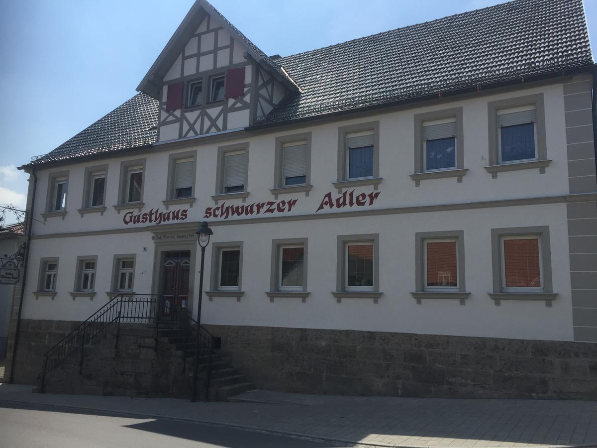 Landgasthof Zum Schwarzen Adler Markt Nordheim Buitenkant foto